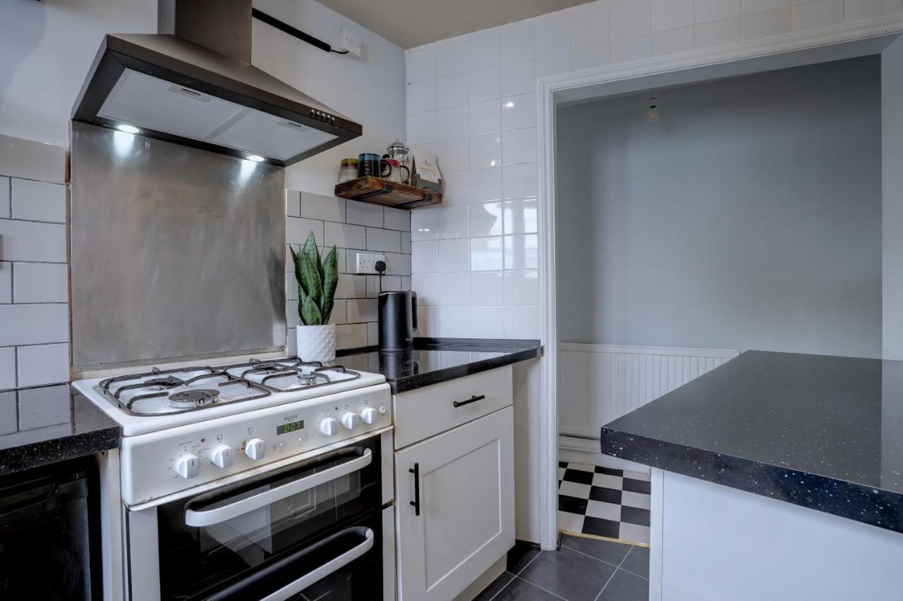 Stunning Designer Apartment In An Ancient Building นอร์ริช ภายนอก รูปภาพ